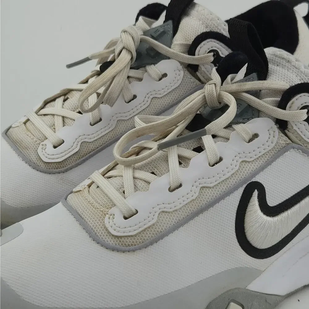 Nike Air Diamond Varsity Turf Baseball Men's Size 8 FN7454-100 White Black